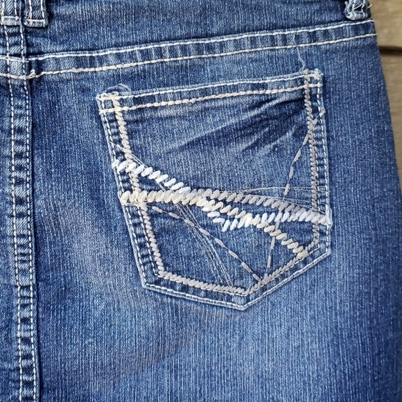 Rue21 Distressed denim mini skirt 7/8 - Picture 5 of 6